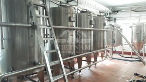 Hệ thống tháp chưng cất Rượu Gạo Cuốc Lủi hiện đại khử sạch độc tố Aldehyde và Methanol